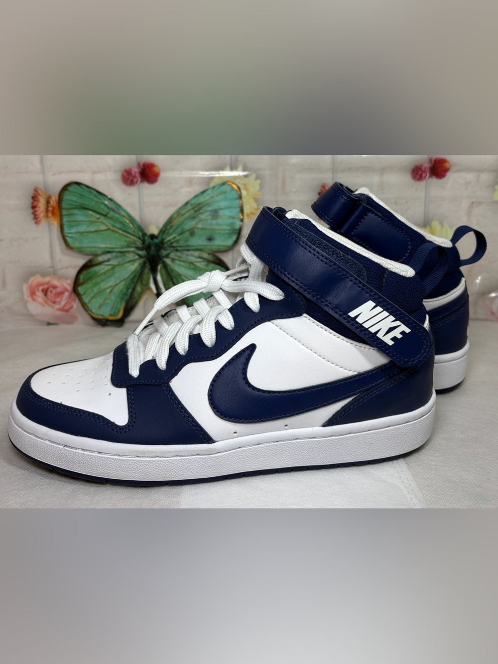 Nike Court Borough Mid 2 Big Shoes Y6/7.5W New w/Box